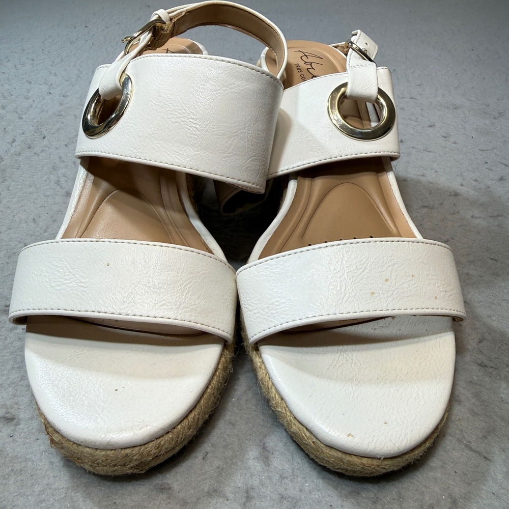 Abella Wedge Sandals Womens 10 White Espadrille Slingback Gold Ring True Comfort